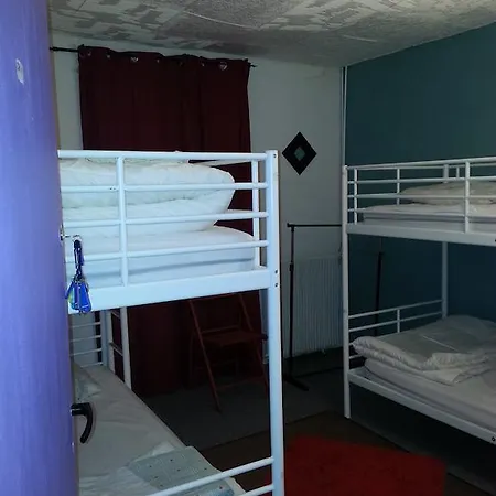 Bedlowcost אכסניה *
